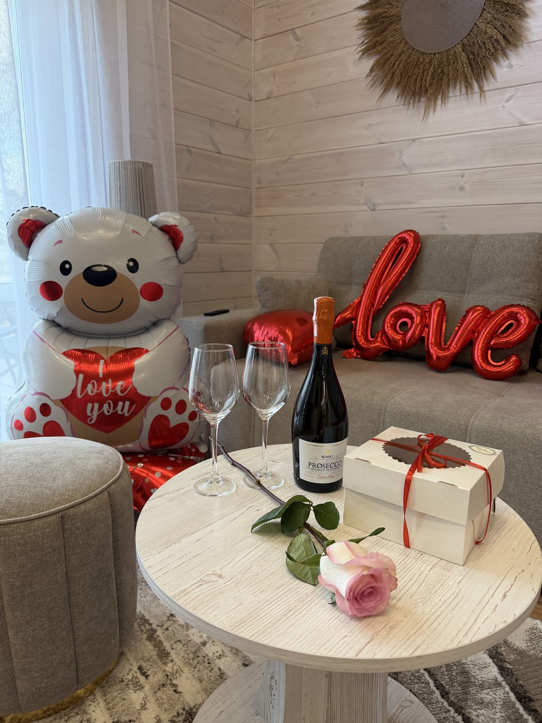 Идеи оригинального подарка жене